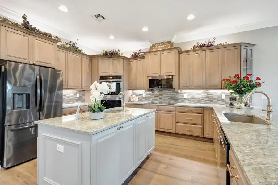 7715 Maywood Crest Drive, Palm Beach Gardens, FL 33412 - Image #3