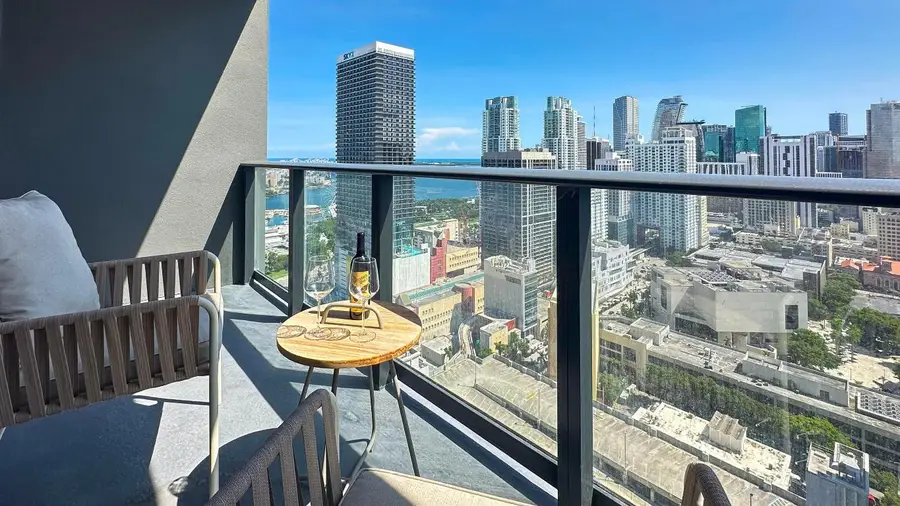 601 NE 1st Avenue #2906, Miami, FL 33132 - Image #3