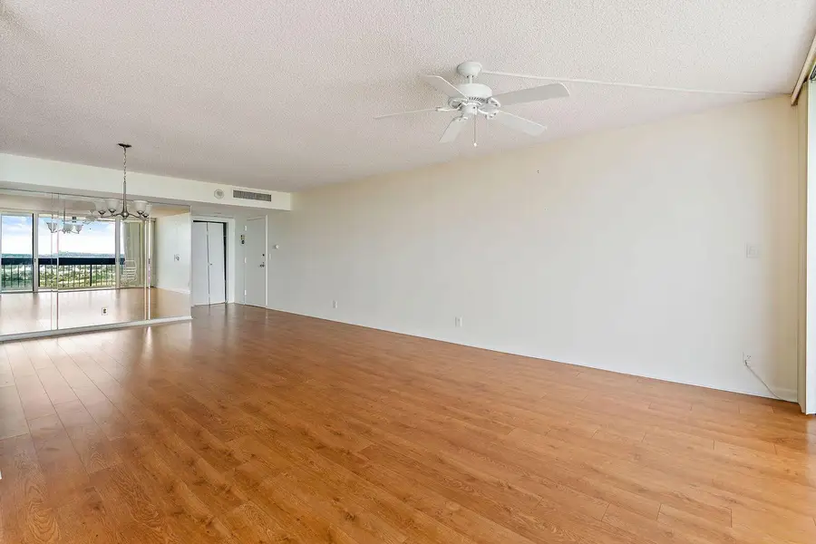 2400 Presidential Way #1706, West Palm Beach, FL 33401 - Image #2