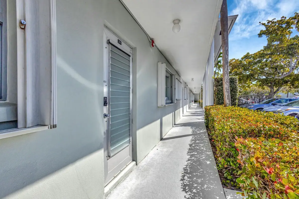2320 SW 22nd Avenue #211, Delray Beach, FL 33445 - Image #1