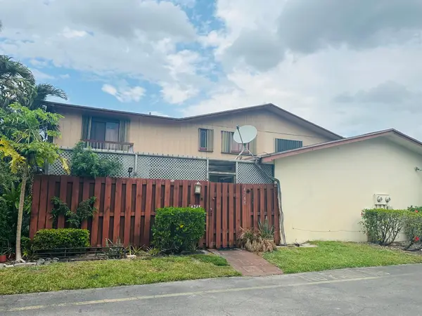 4248 S Landar Drive, Lake Worth, FL 33463