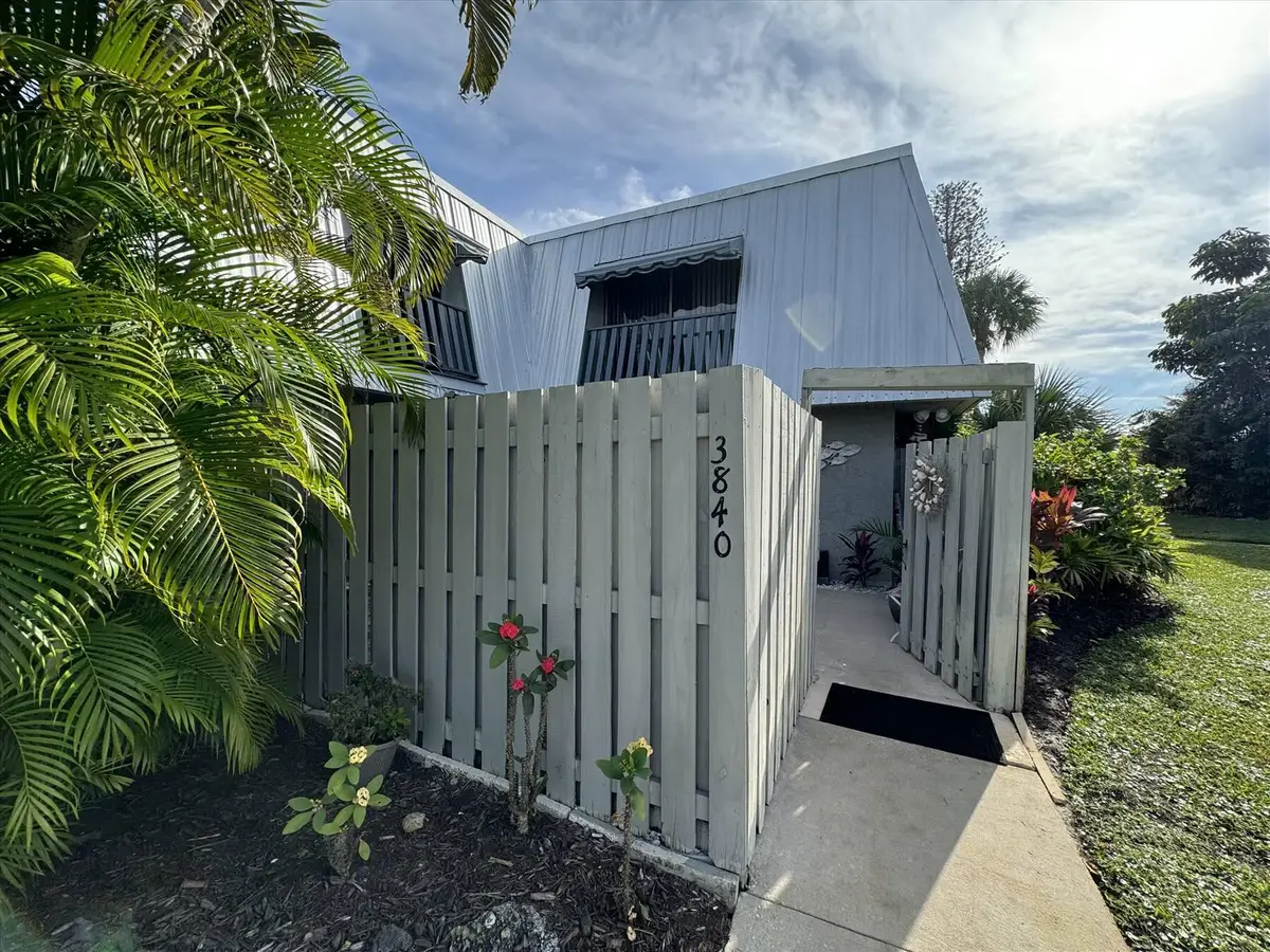 3840 SE Jefferson Street, Stuart, FL 34997 - Image #1