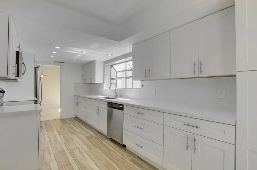 6740 Lago Vista Terrace, Boca Raton, FL 33433 - Image #2