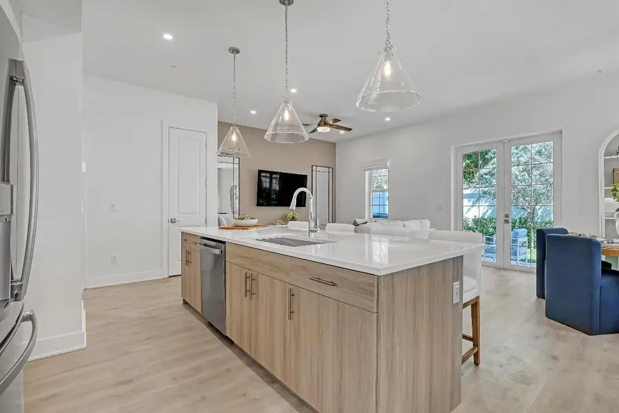 107 Royal Palm Circle, Tequesta, FL 33469 - Image #3