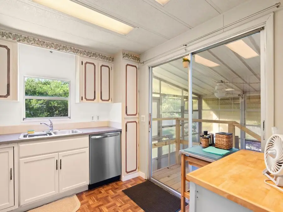 521 NE Sapphire Lane, Jensen Beach, FL 34957 - Image #3