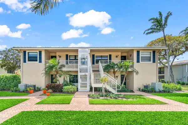 9 Stratford Drive #D, Boynton Beach, FL 33436