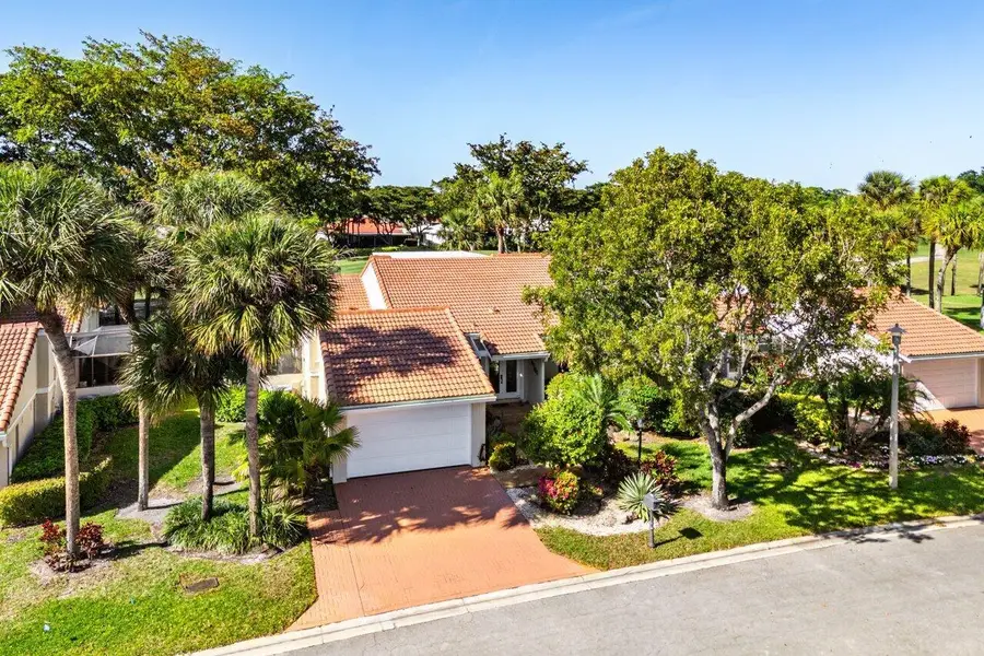 19 Glens Drive W, Boynton Beach, FL 33436 - Image #2