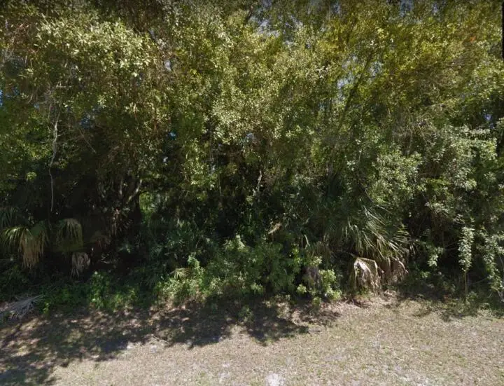 5110 Sanibel Avenue, Fort Pierce, FL 34951 - Image #2