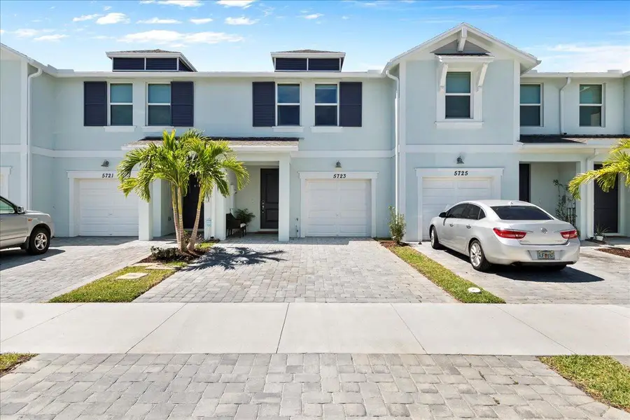 5723 SE Edgewater Circle, Stuart, FL 34997 - Image #2