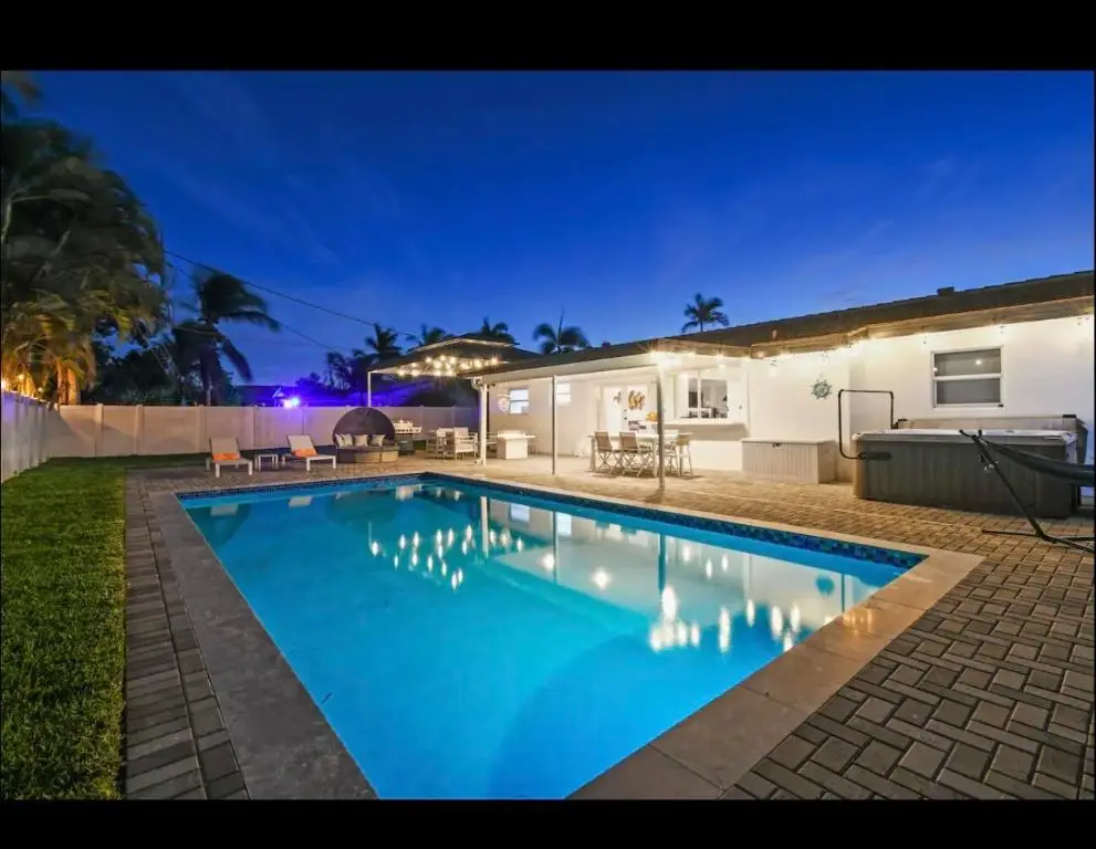 5040 NE 22 Avenue, Lighthouse Point, FL 33064 - Image #1