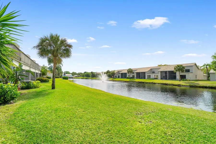 5285 Monterey Circle E, Delray Beach, FL 33484 - Image #3