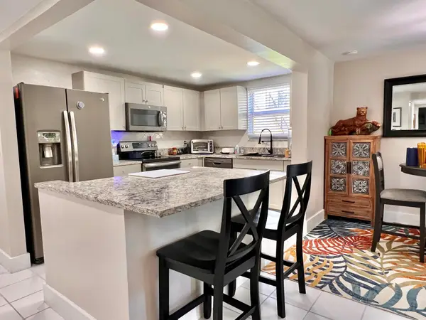 720 N Dixie Highway #303, Lantana, FL 33462