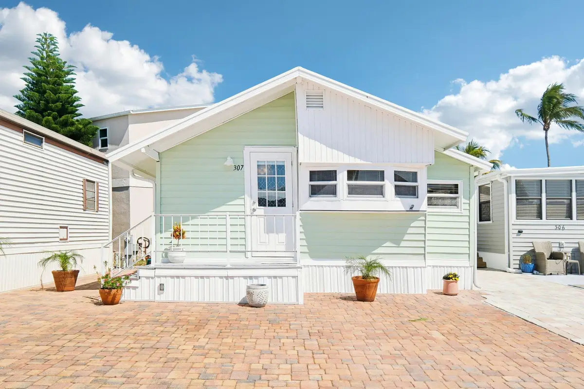 307 Nettles Boulevard, Jensen Beach, FL 34957 - Image #1