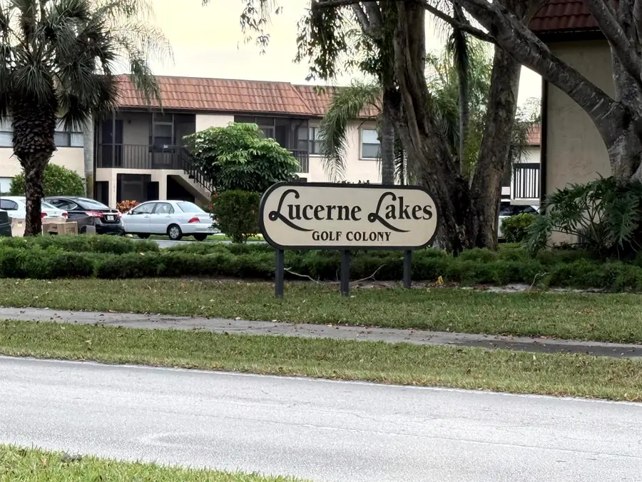 7190 Golf Colony Court #105, Lake Worth, FL 33467 - Image #2