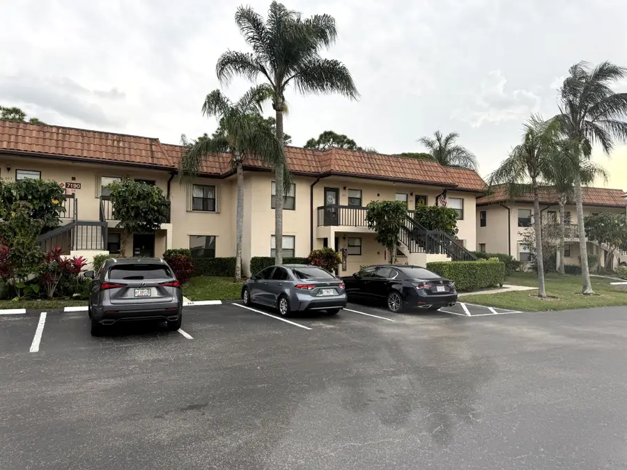 7190 Golf Colony Court #105, Lake Worth, FL 33467 - Image #3