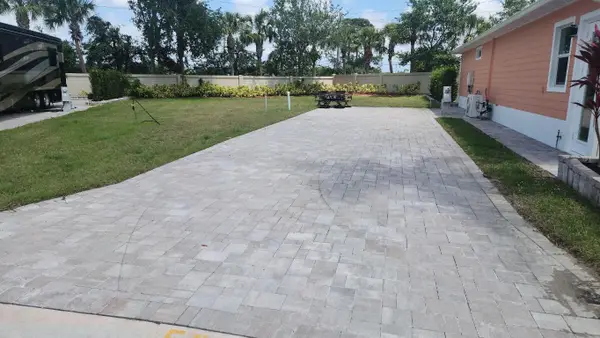 539 NW Chipshot Lane, Port St Lucie, FL 34986