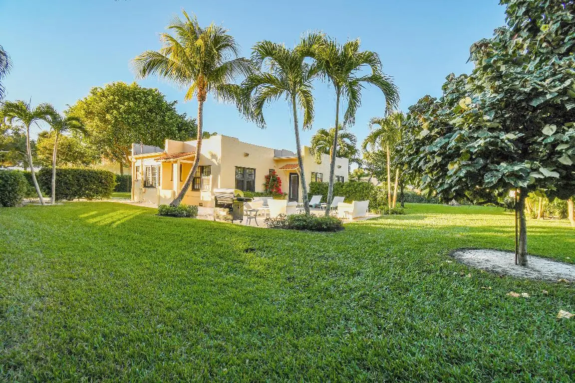 316 Pilgrim Road, West Palm Beach, FL 33405 - Image #1