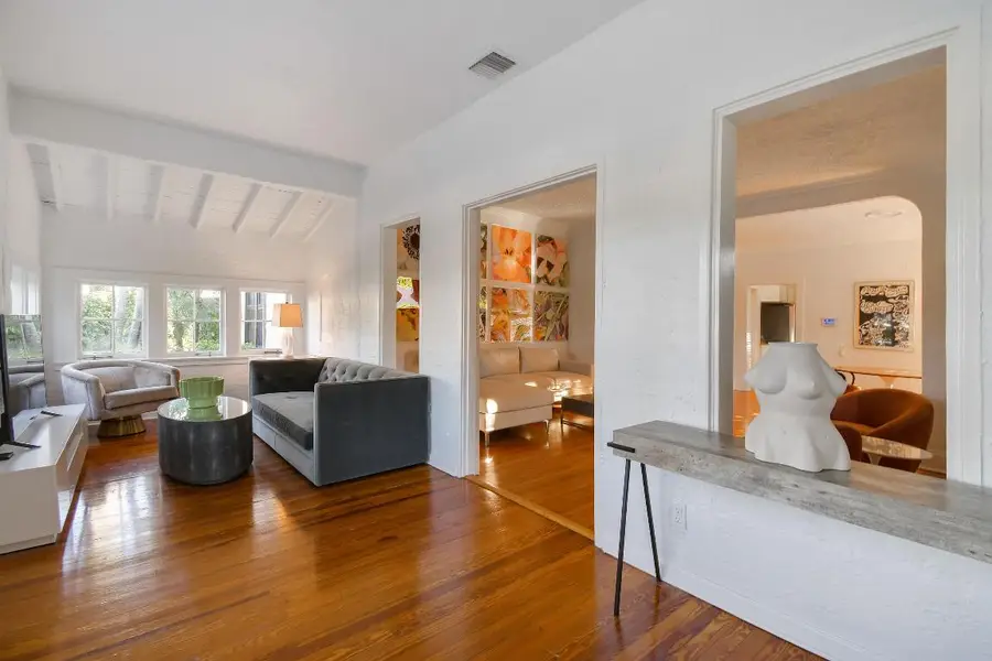 316 Pilgrim Road, West Palm Beach, FL 33405 - Image #3