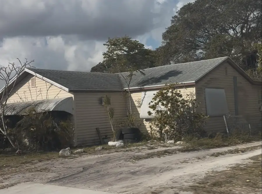 3837 Gulfstream Road, Palm Springs, FL 33461 - Image #3