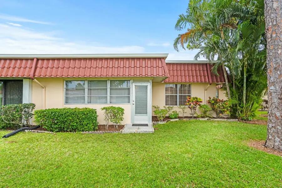 674 Laconia Circle, Lake Worth, FL 33467 - Image #2