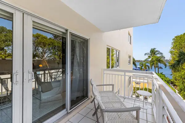 250 Bradley Place #307, Palm Beach, FL 33480