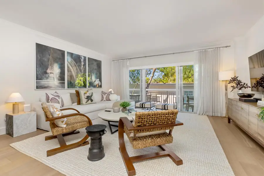 250 Bradley Place #307, Palm Beach, FL 33480 - Image #2