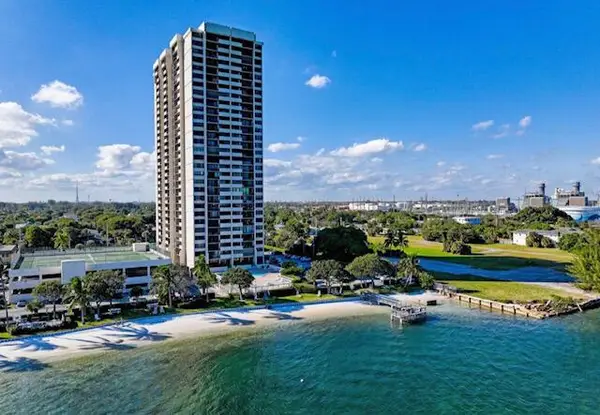 5600 N Flagler Drive #1209, West Palm Beach, FL 33407