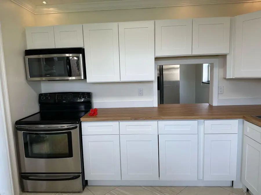 142 Lake Anne Drive, West Palm Beach, FL 33411 - Image #3