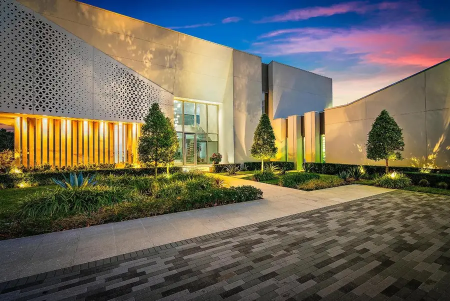 8119 Man O War Road, Palm Beach Gardens, FL 33418 - Image #2