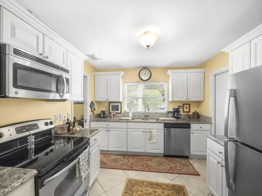 18390 SE Courtview Circle, Port Salerno Hobe Sound, FL 33469 - Image #3