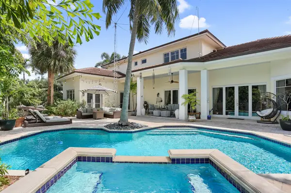 2409 NE 12th Street, Fort Lauderdale, FL 33304