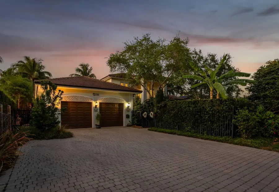 2409 NE 12th Street, Fort Lauderdale, FL 33304 - Image #2