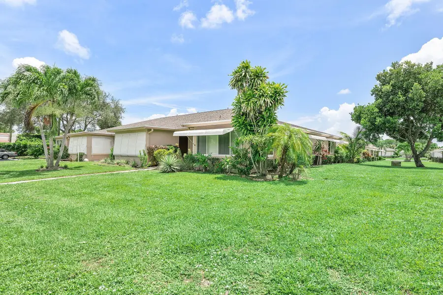 1347 NE High Point Way Way Ne #D, Delray Beach, FL 33445 - Image #2