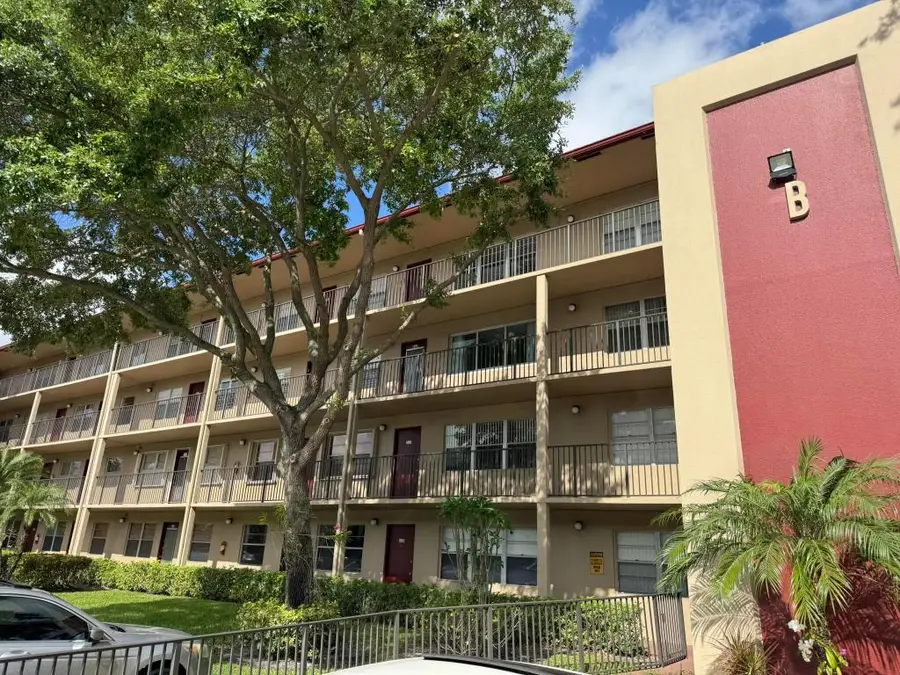 850 SW 133rd Terrace #315b, Pembroke Pines, FL 33027 - Image #3