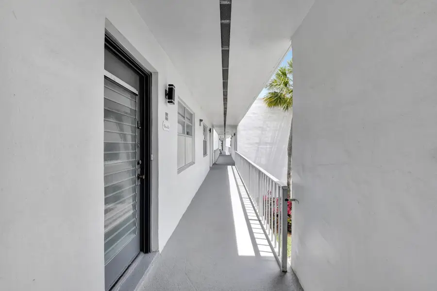 413 Normandy I, Delray Beach, FL 33484 - Image #2