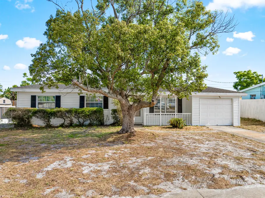 1674 Tynan Avenue, Melbourne, FL 32935 - Image #2