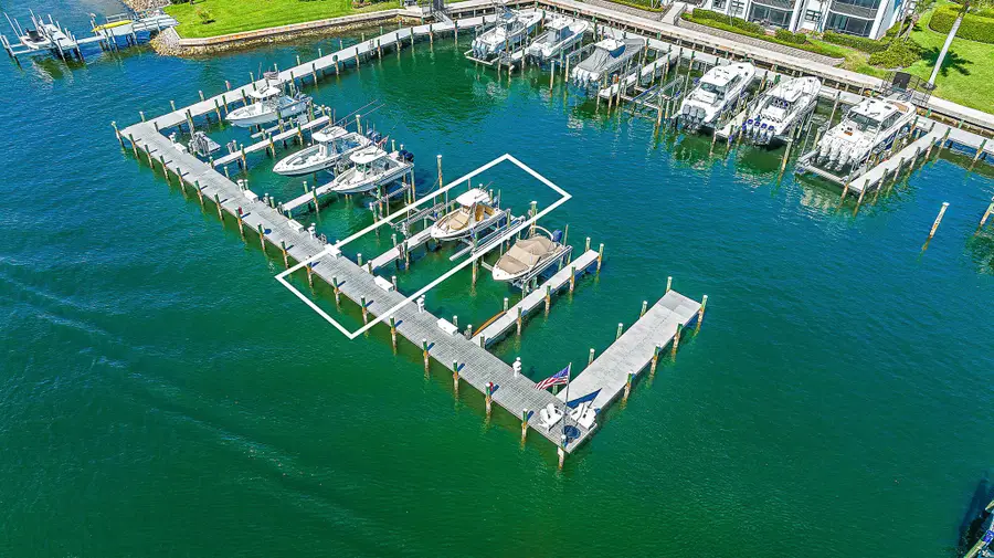 1015 Bay Colony Drive S #& Slip 17, Juno Beach, FL 33408 - Image #2