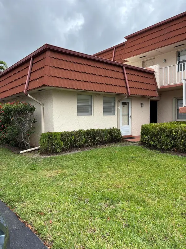 12009 Poinciana Boulevard #101, Royal Palm Beach, FL 33411