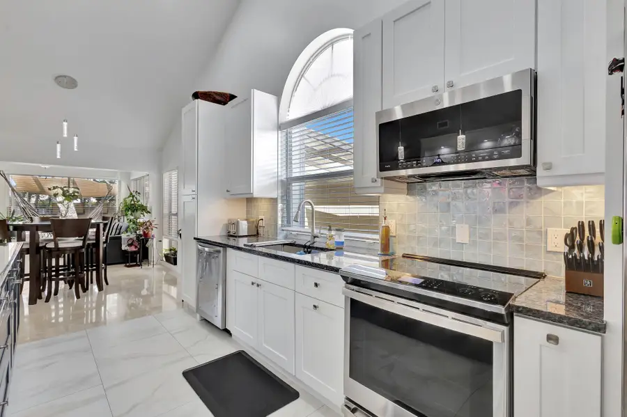 2354 Saratoga Bay Drive, West Palm Beach, FL 33409 - Image #3