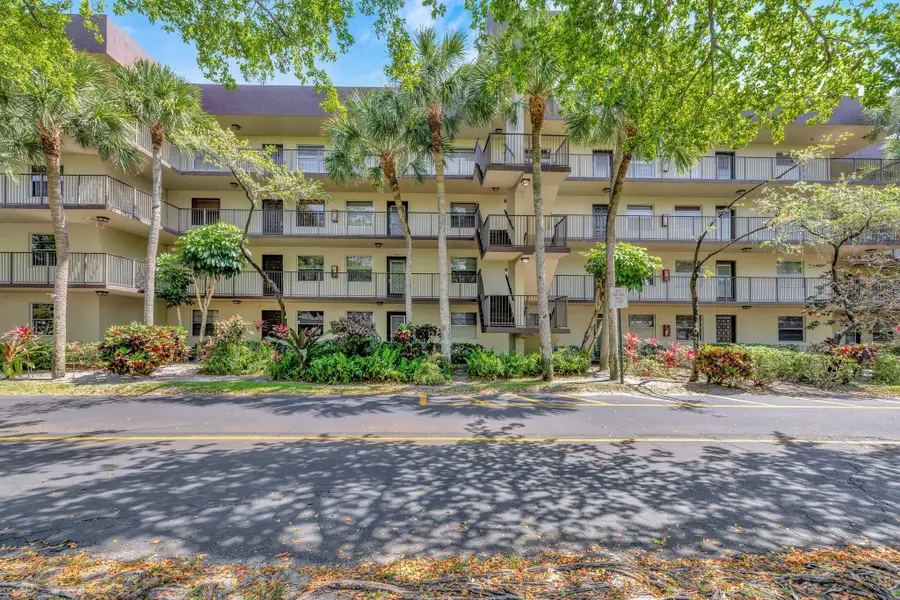 3301 NW 47th Terrace #410, Lauderdale Lakes, FL 33319 - Image #2