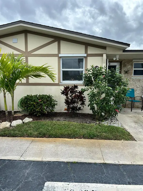 2847 Ashley Drive W #H, West Palm Beach, FL 33415