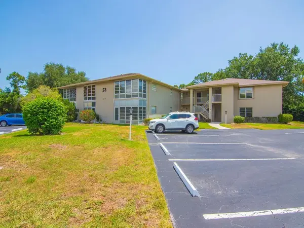 23 Lake Vista 207 Trail W #207, Port St Lucie, FL 34952