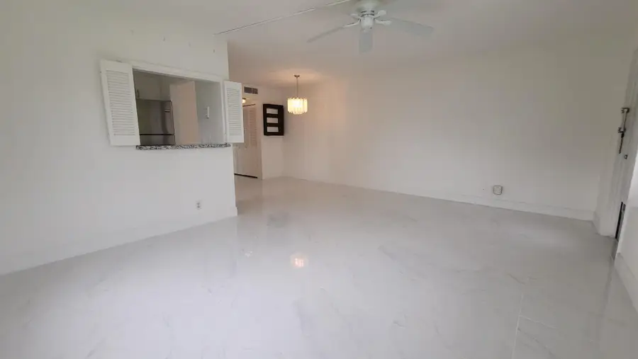 405 Windsor R, West Palm Beach, FL 33417 - Image #2