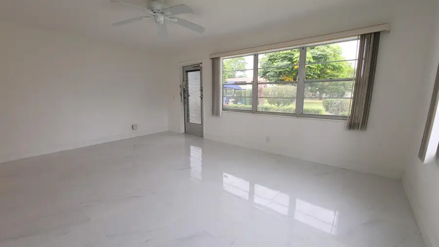 405 Windsor R, West Palm Beach, FL 33417 - Image #3