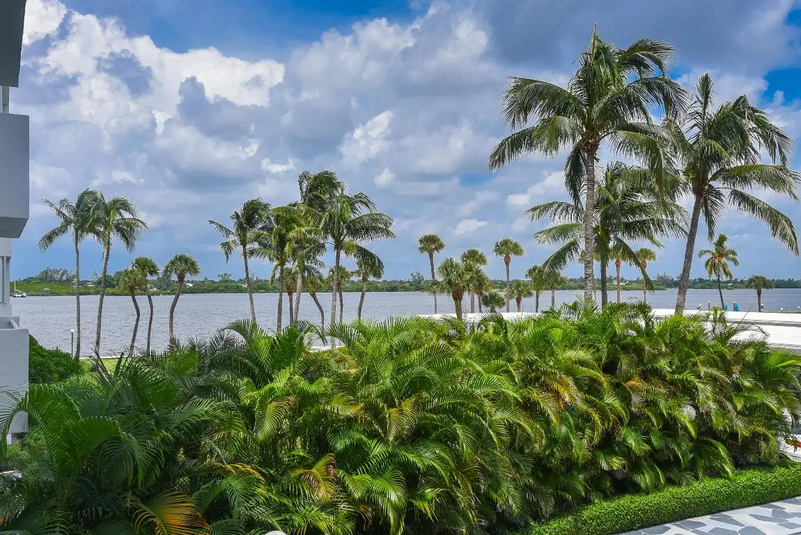 2860 S Ocean Boulevard #202, Palm Beach, FL 33480 - Image #1