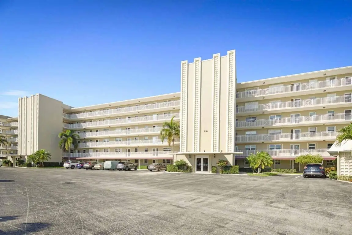 44 Yacht Club Drive #212, North Palm Beach, FL 33408 - Image #1