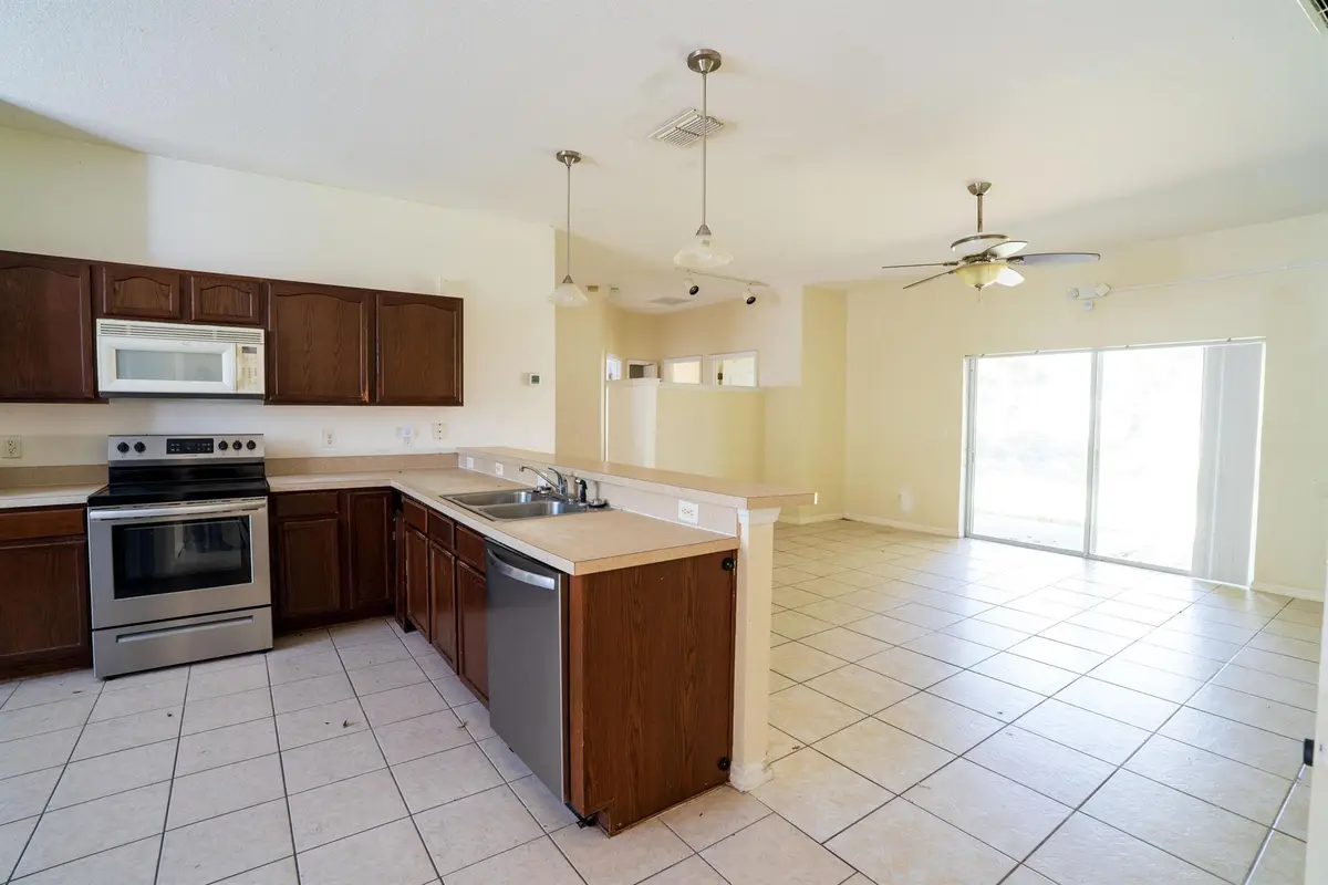 209 Round Man Street, Leesburg, FL 34748 - Image #1