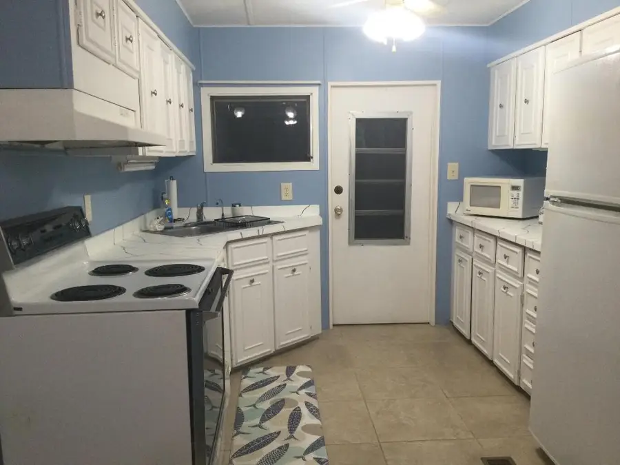 40 Monterey Way, Port Saint Lucie, FL 34952 - Image #3