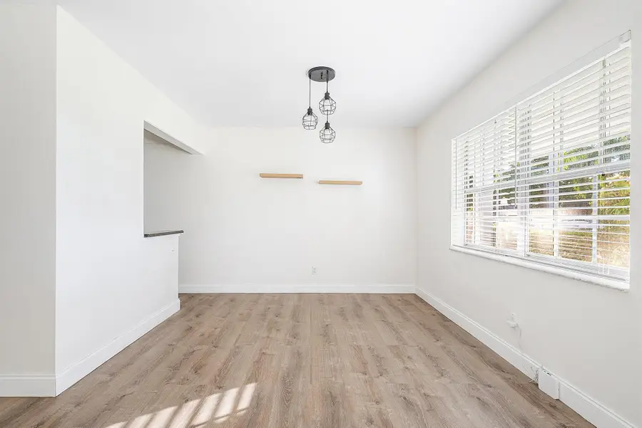 2455 NE 51st Street #E102, Fort Lauderdale, FL 33308 - Image #3