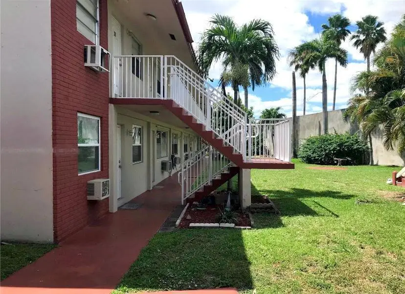 2915 Plunkett Street #11d, Hollywood, FL 33020 - Image #2